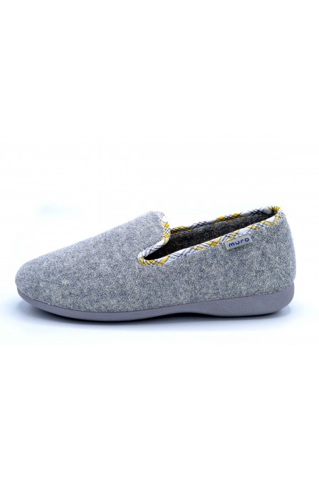 Muro 404 Gris | Zapatilla de verano cerrada para casa