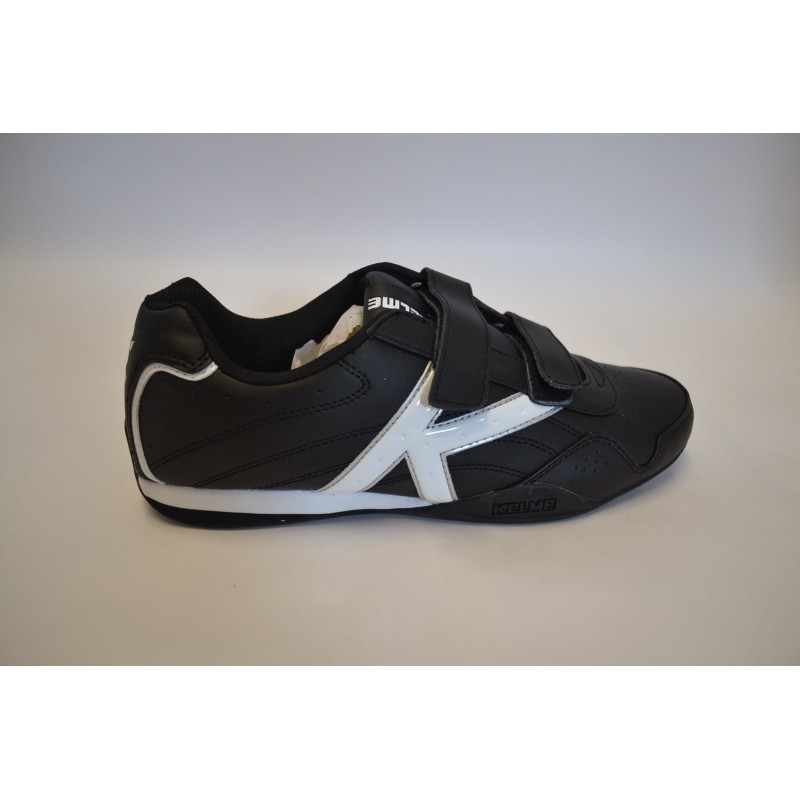 Kelme Traction velcro