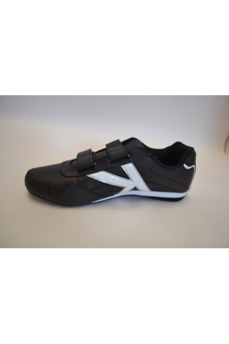 Kelme Traction velcro