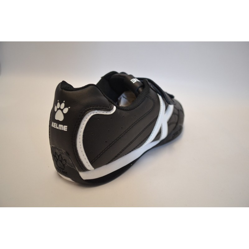 Kelme Traction velcro