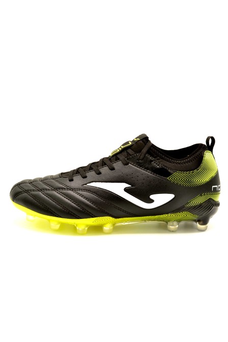 Joma Número 10 Negro Amarillo FG | Botas de fútbol para césped natural