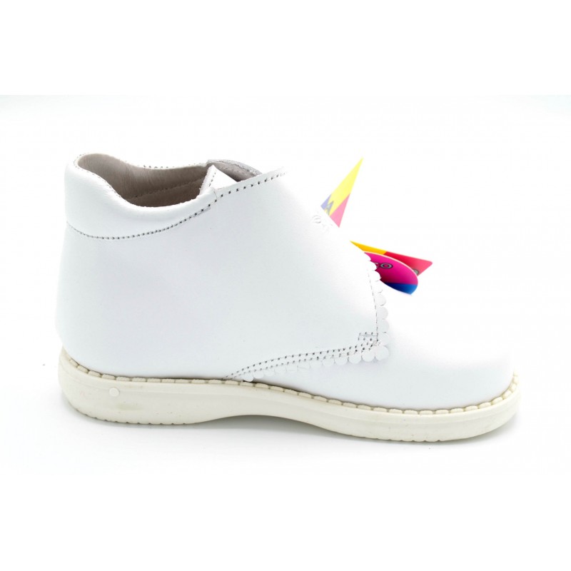 Nenuco 1169 blanco - Botita de piel para niña