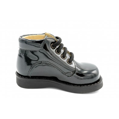 Nenuco 3045 gris - Botita de Charol para niña