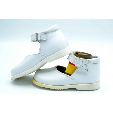 Nenuco 1102 Blanco | Zapato de piel para niña (T)