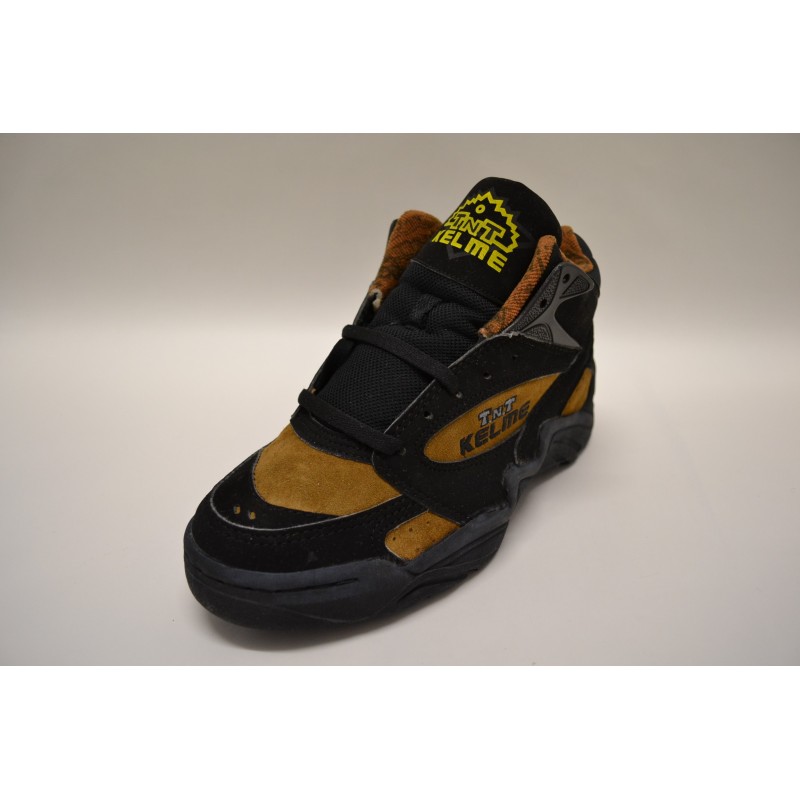 Kelme Futuro